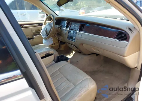 2006 Lincoln Town Car Signature from USA, damaged, VIN 1LNHM81W36Y600770